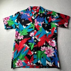 ROYAL KNIGHT Vintage EXTREMELY RARE 1960s 1970s Hawaiian Beach Button Down